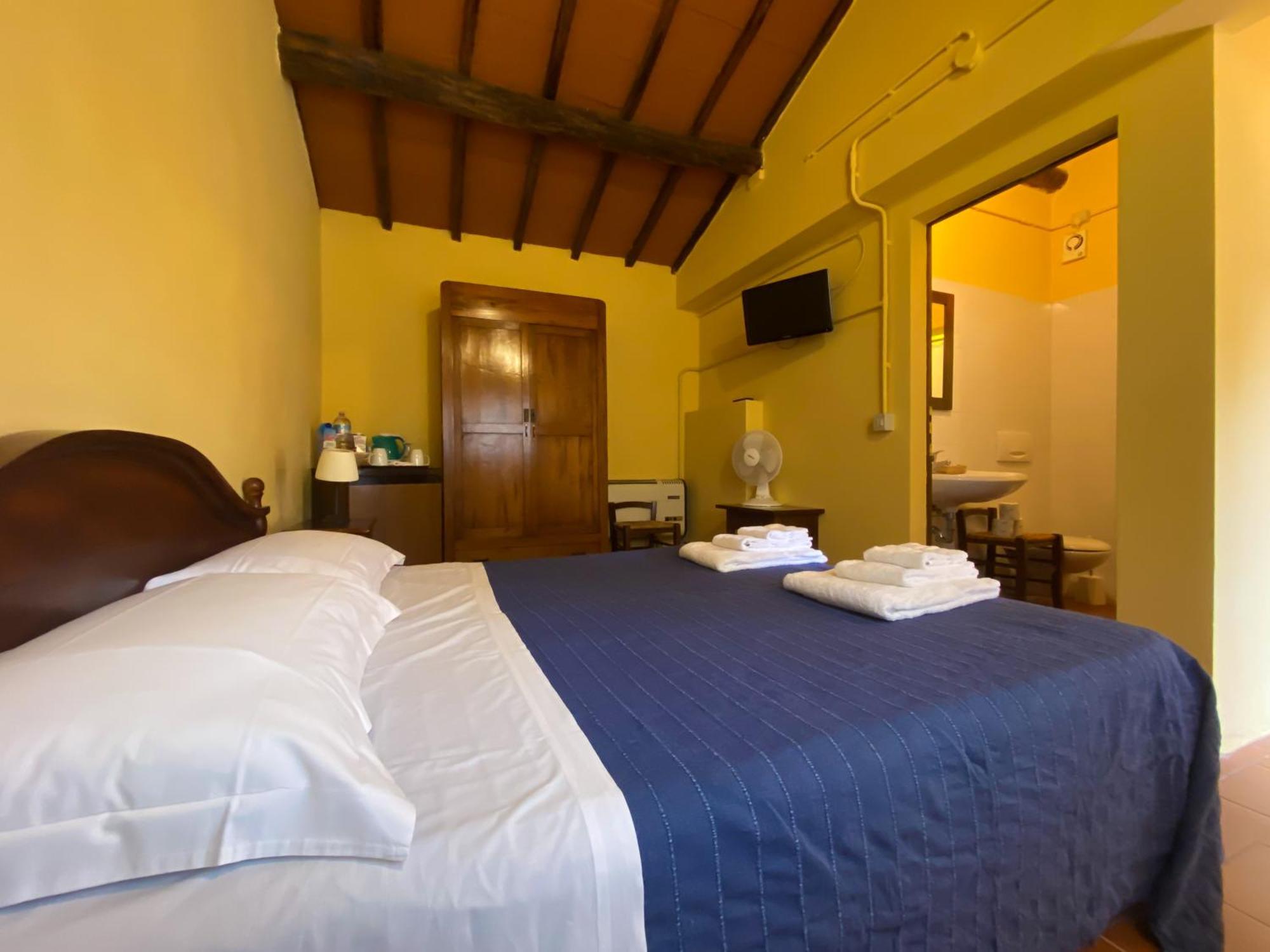 Fattoria Agriturismo Nerbona กาโซเล เดลซา ภายนอก รูปภาพ