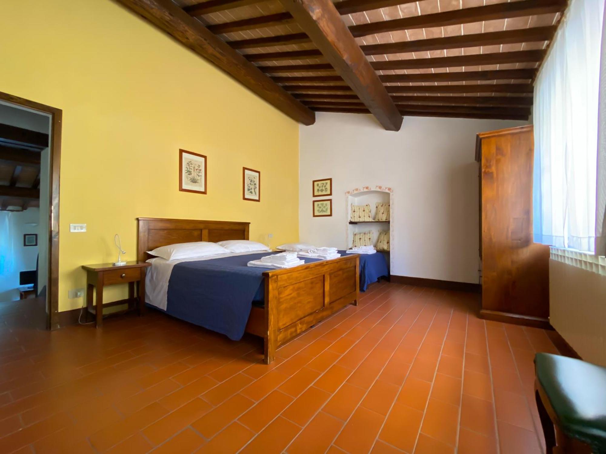 Fattoria Agriturismo Nerbona กาโซเล เดลซา ภายนอก รูปภาพ