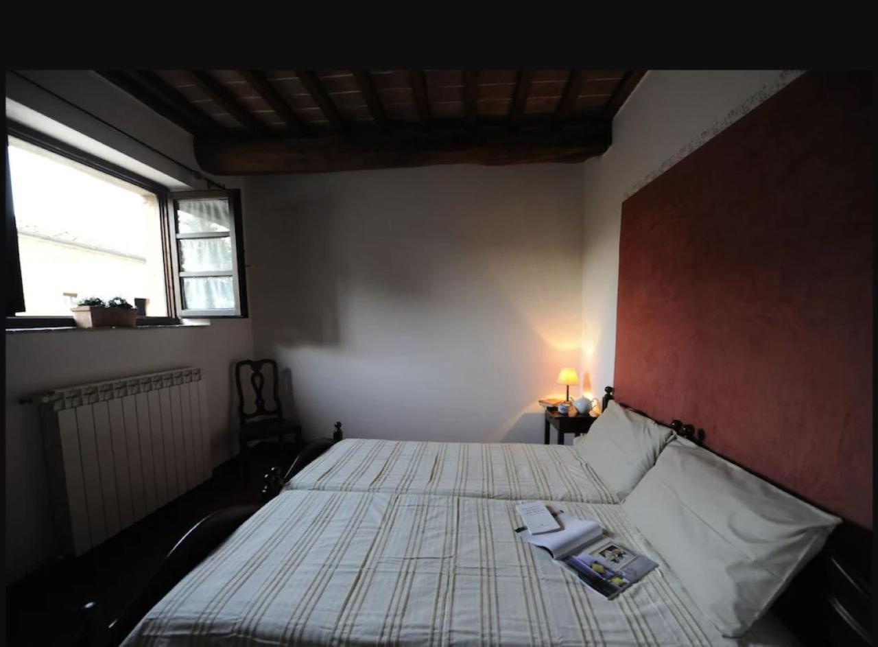 Fattoria Agriturismo Nerbona กาโซเล เดลซา ภายนอก รูปภาพ