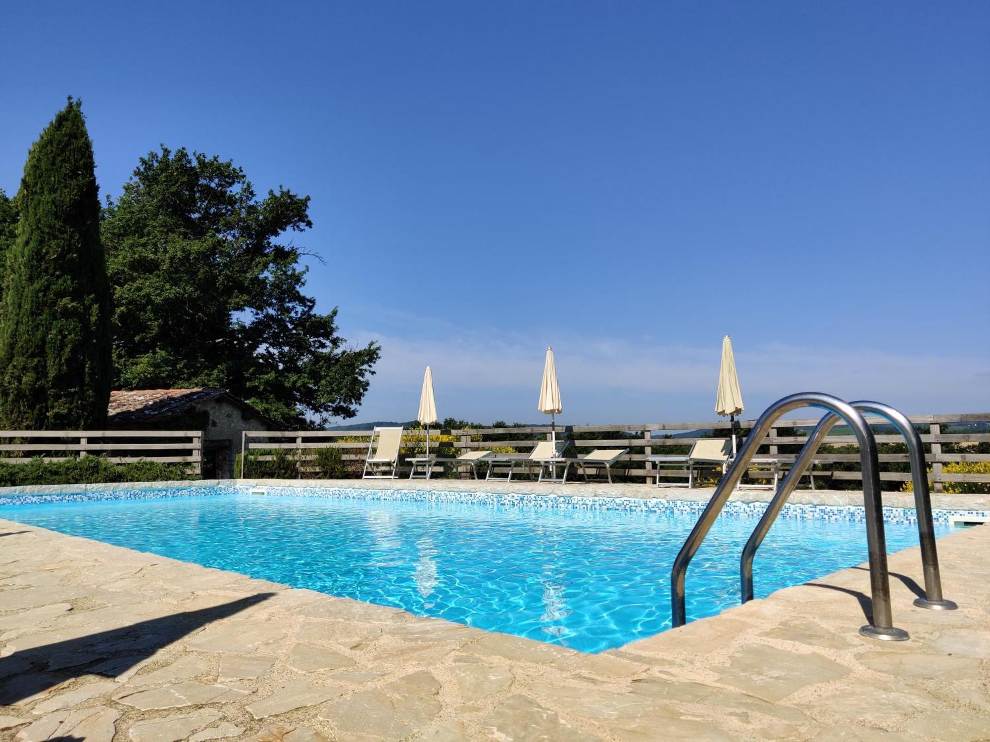 Fattoria Agriturismo Nerbona กาโซเล เดลซา ภายนอก รูปภาพ