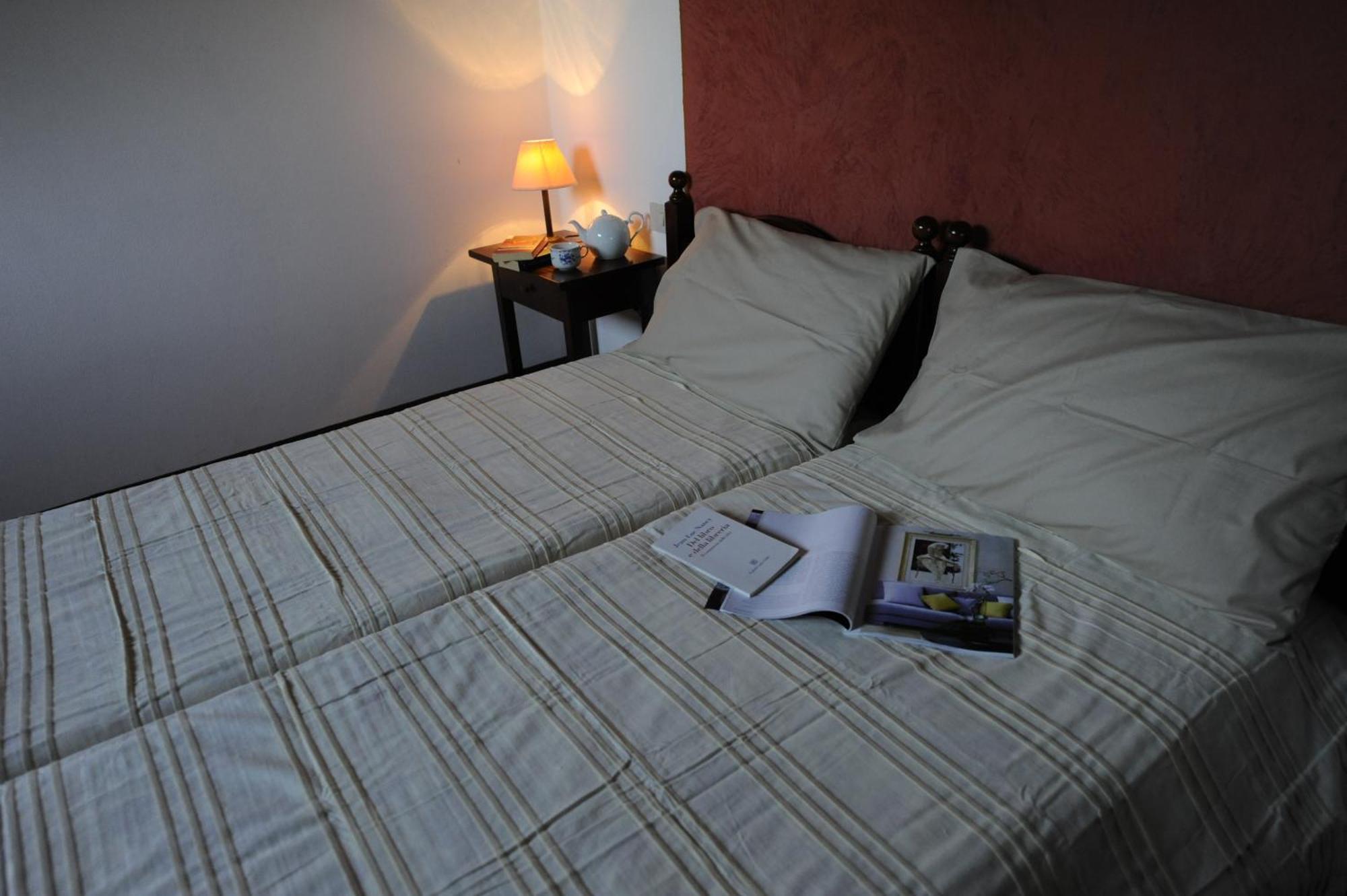 Fattoria Agriturismo Nerbona กาโซเล เดลซา ภายนอก รูปภาพ