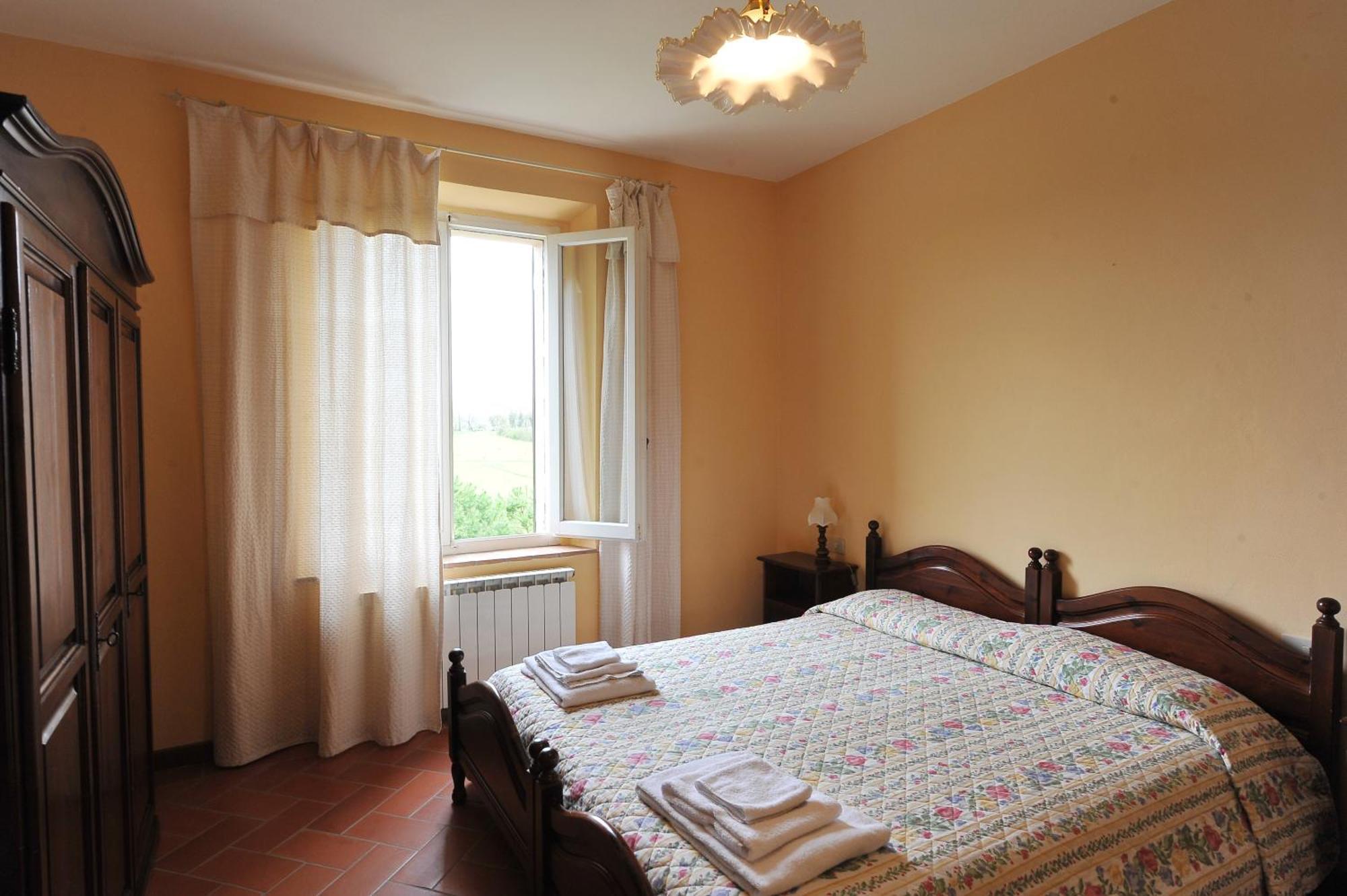 Fattoria Agriturismo Nerbona กาโซเล เดลซา ภายนอก รูปภาพ