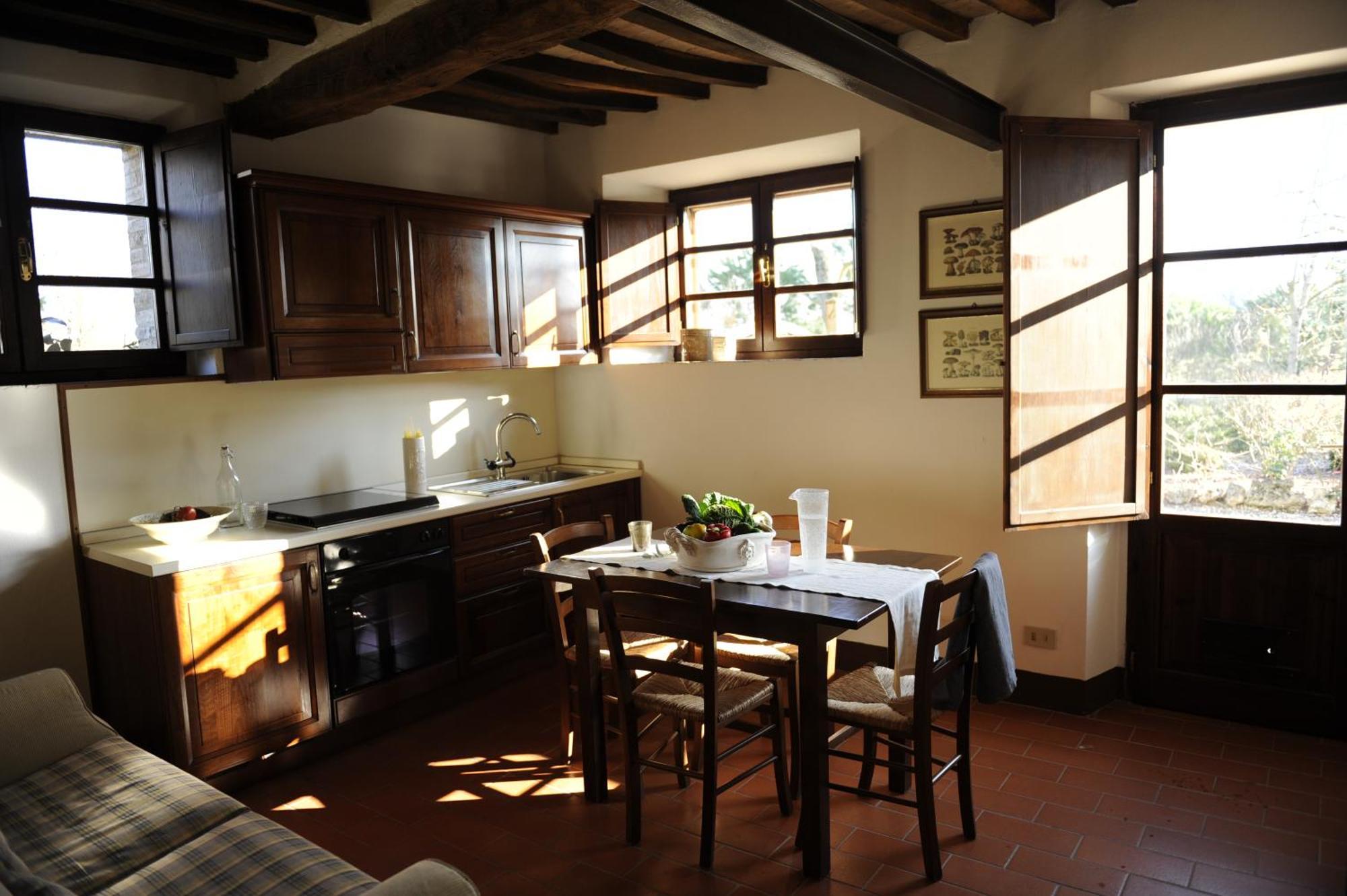 Fattoria Agriturismo Nerbona กาโซเล เดลซา ภายนอก รูปภาพ