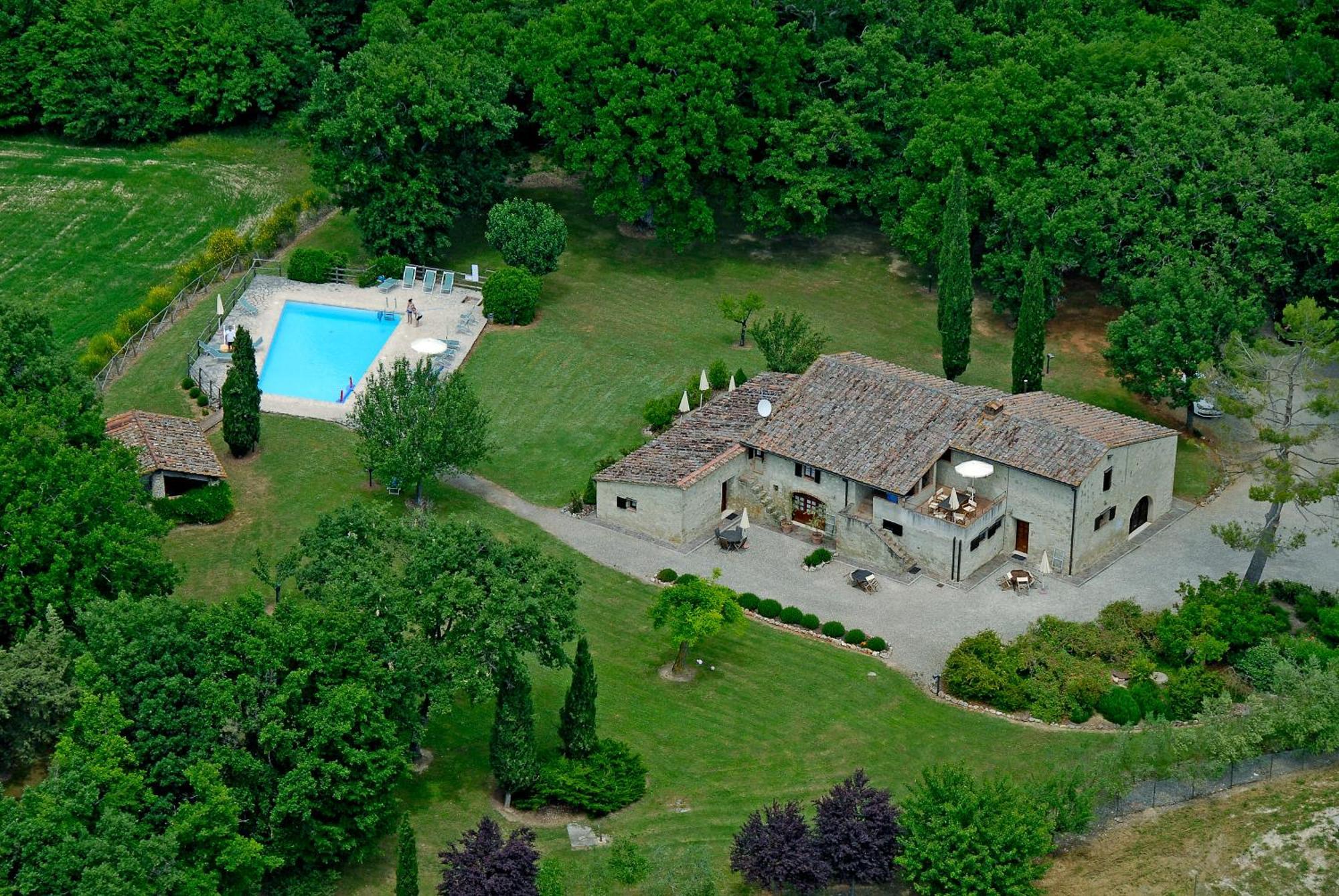 Fattoria Agriturismo Nerbona กาโซเล เดลซา ภายนอก รูปภาพ